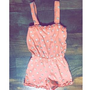 Girl’s romper size 6